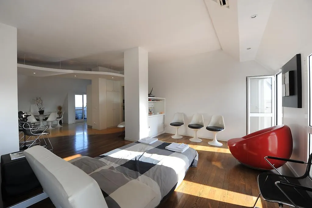 Apartment Piazza Napoli Penthouse Hotel Milan Italy